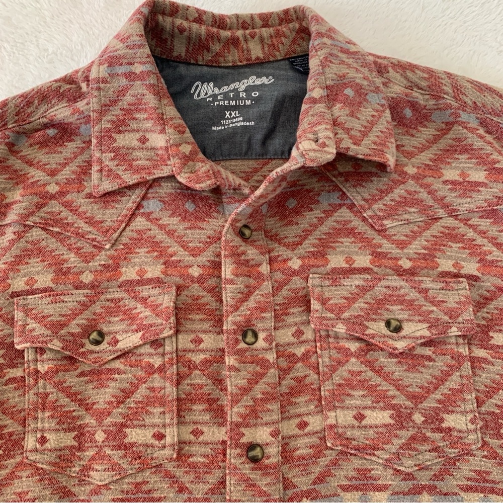 Men’s XXL WRANGLER RETRO Premium Aztec Tan Red Western Pearl Snap Button Up Top - Picture 2 of 7